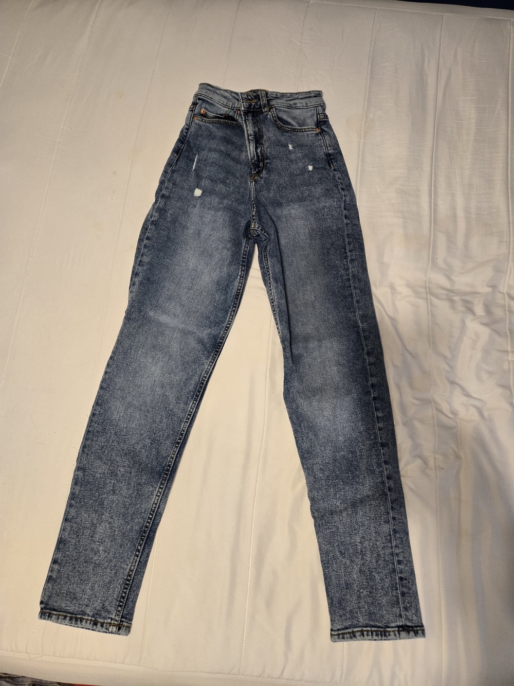 H&M High-Rise Straight Leg Jeans in Faded Blue